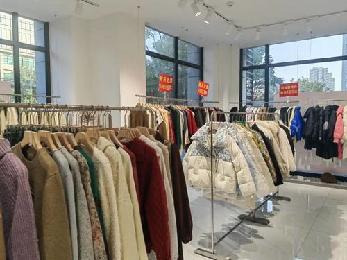 年末清倉(cāng)潮來襲，杭州服裝工廠真香嗎？艾森絲服飾背后的消費(fèi)陷阱